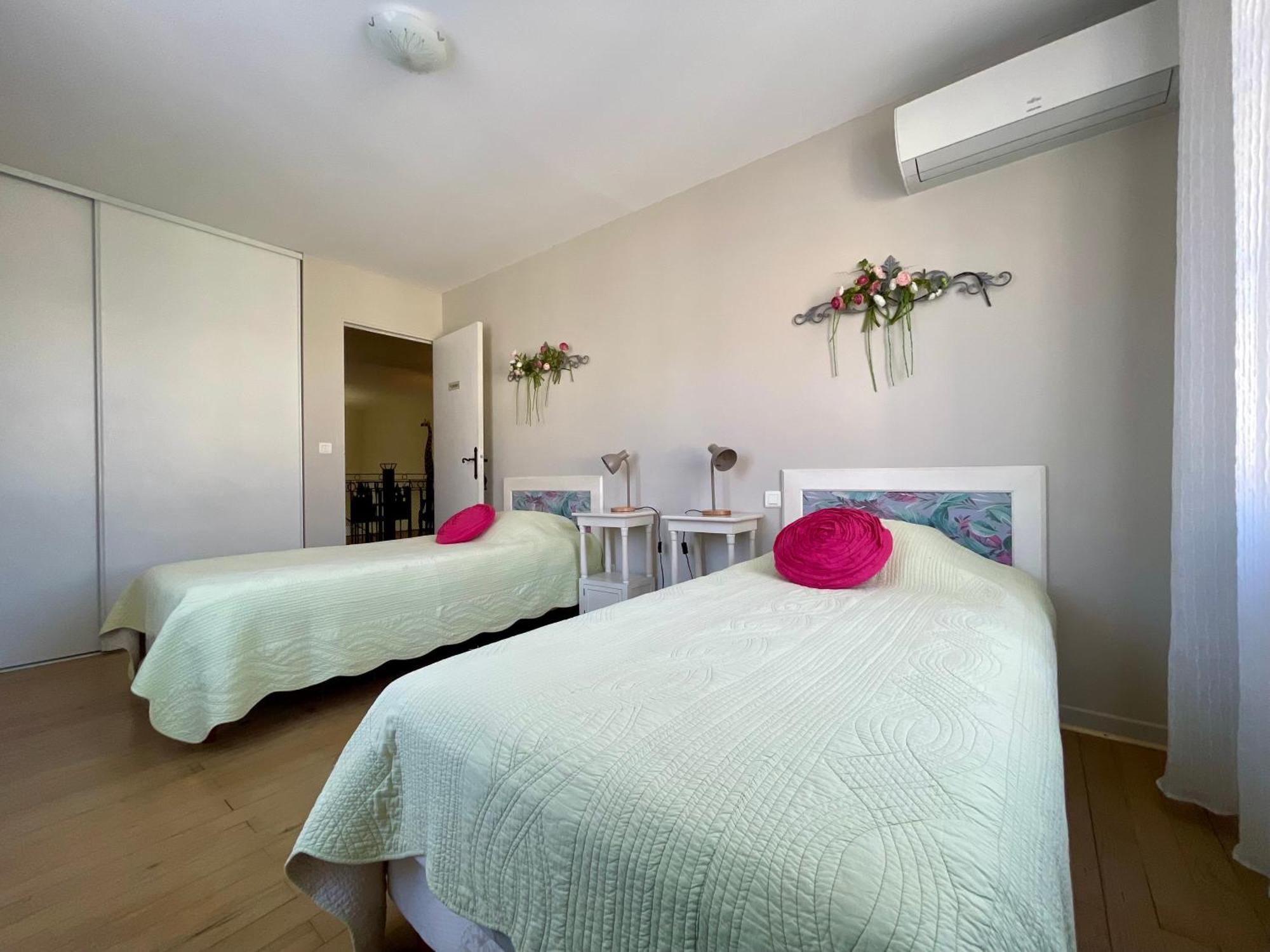 Cote Cite Appartements - Parking Prive - 100M Cite Medievale Carcassonne Exterior photo
