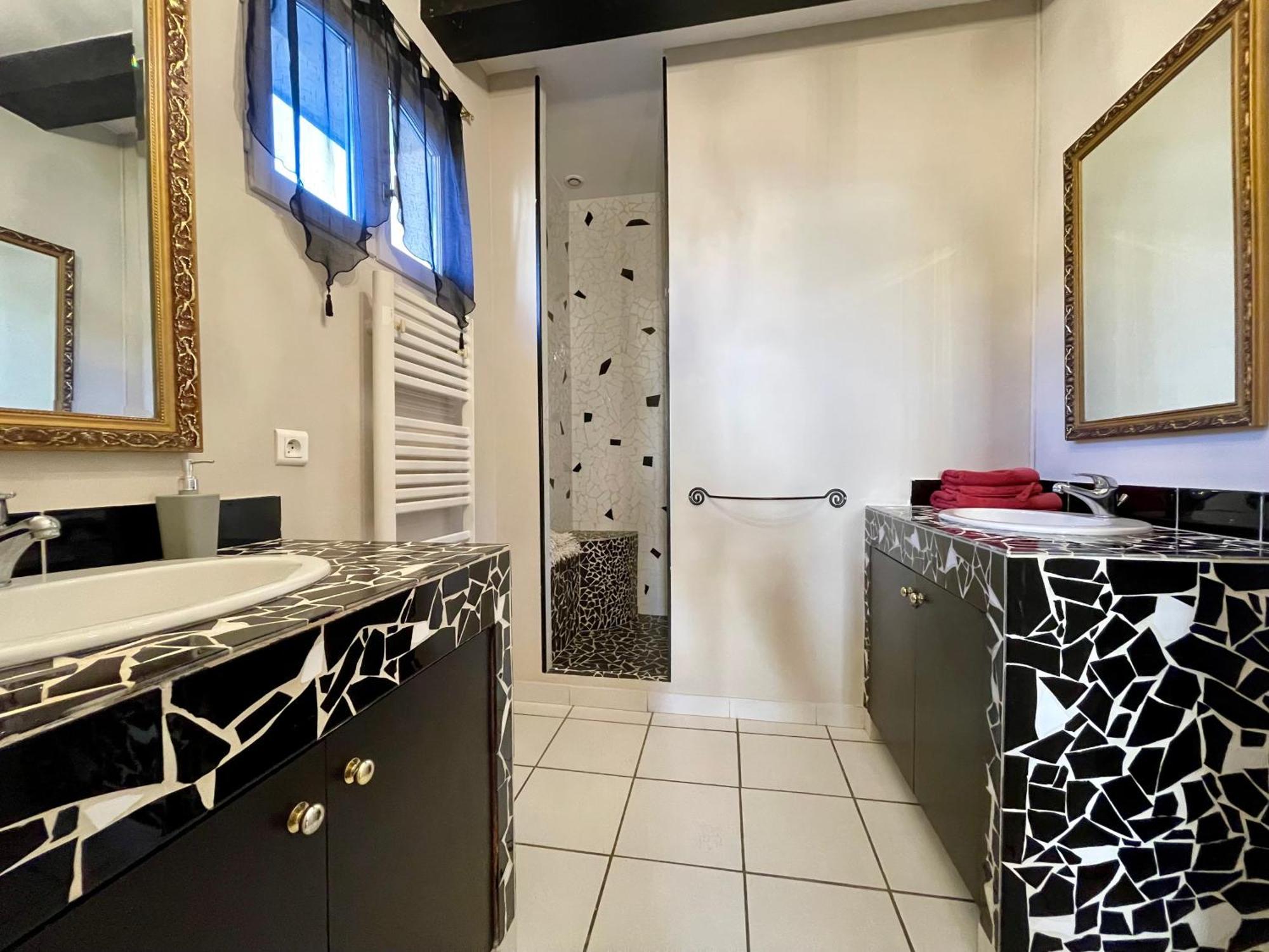 Cote Cite Appartements - Parking Prive - 100M Cite Medievale Carcassonne Room photo