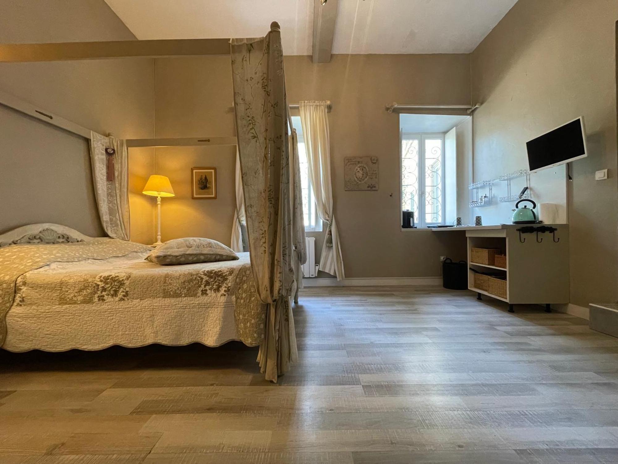 Cote Cite Appartements - Parking Prive - 100M Cite Medievale Carcassonne Room photo